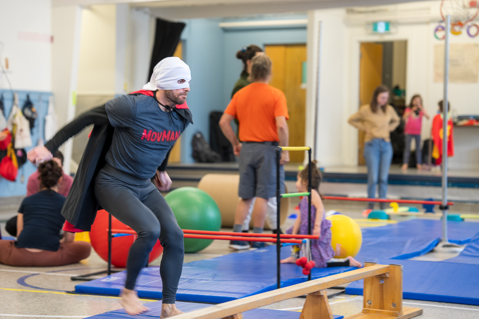 MovMan avant un saut au minigym communautaire